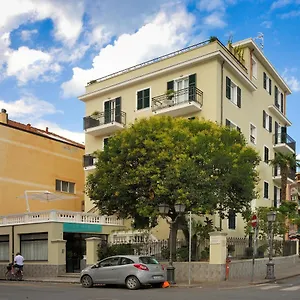 https://residence-san-marco-alassio.hotelitalianriviera.com